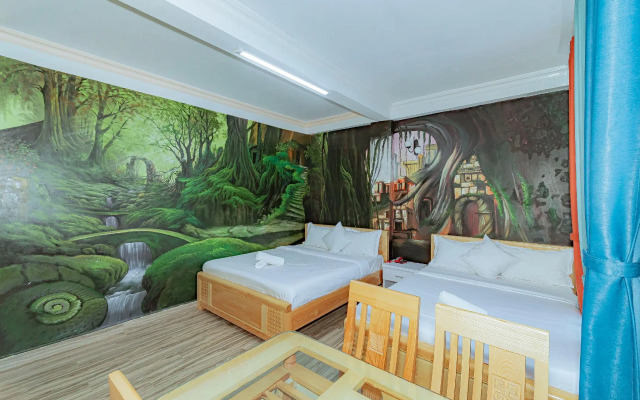 Ken's Backpackers Hotel