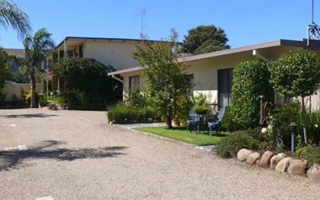 Sandpiper Holiday Units