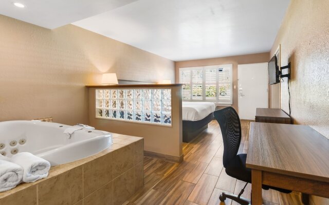 Vero Beach Inn & Suites