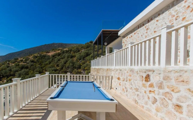 Villa Marvellous by Akdenizvillam