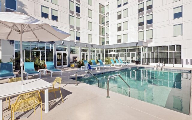 Aloft Jacksonville Airport