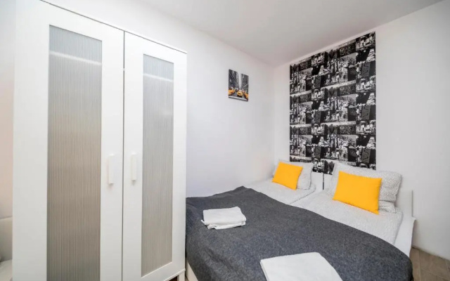 6 Cities Rooms