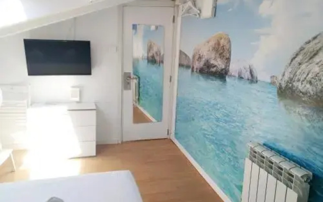 Rin Rooms