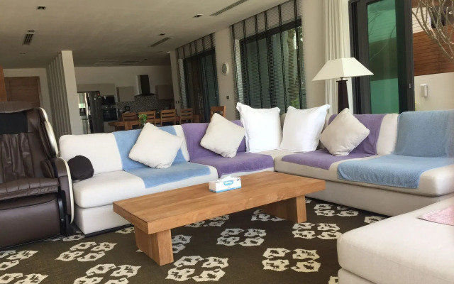Rawai Beachfront Luxury Pool Villa