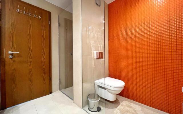 Luxury beachfront apt - quite area, 100 sqm