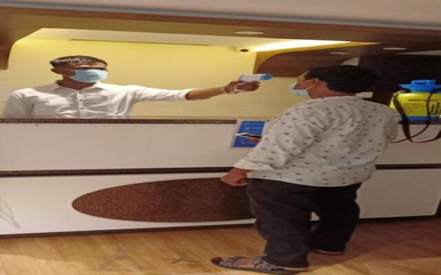 Hotel Malad Inn