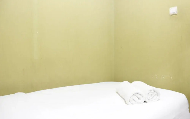 Parquette 2BR Gateway Ahmad Yani Cicadas Apartment