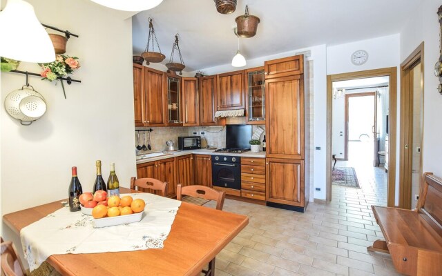 Amazing Home in Montemerlo With 2 Bedrooms