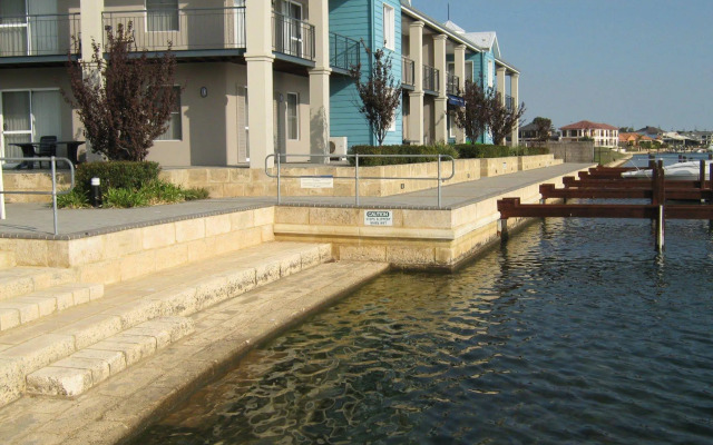 C Mandurah