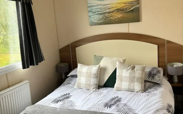 Tattershall Lakes Pet Friendly Hot Tub Breaks