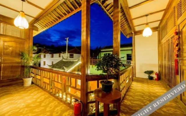 Yangguang Huashe Boutique Hostel