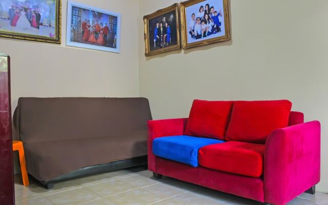 OYO Life 92593 Penginapan Sultan Haji 1