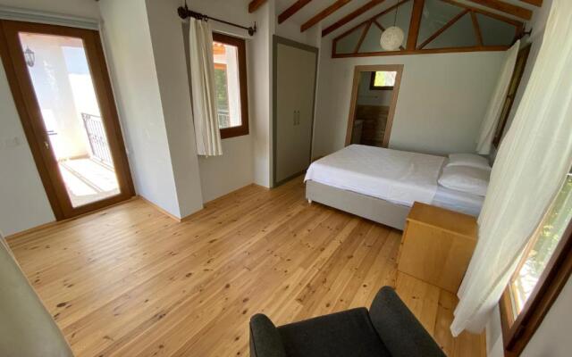 Villa Merry - Dalyan Stonehouse with Palmtrees, 50m to River