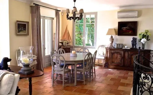 Villa Bougainvillea