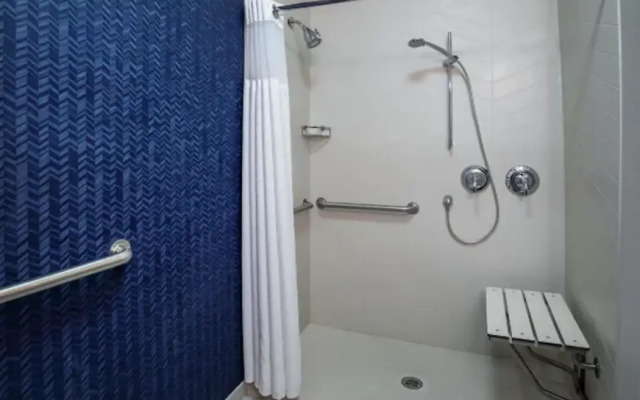 Fairfield Inn Albany University Area