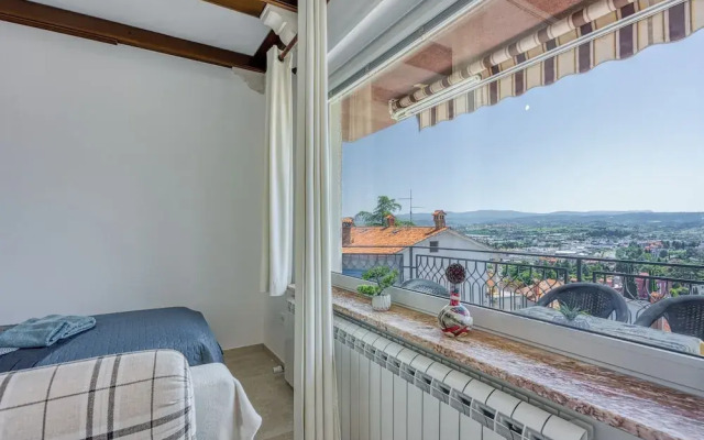 Apartment Smode With Bayview