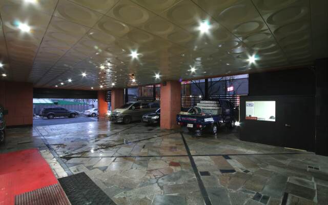 Cleopatra Hotel