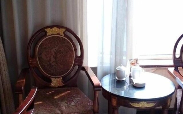 Royal Palace Hotel