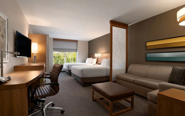 Hyatt Place Houston / The Woodlands