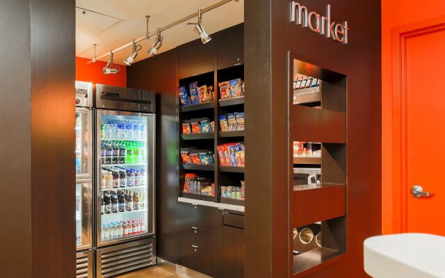 Courtyard by Marriott Topeka