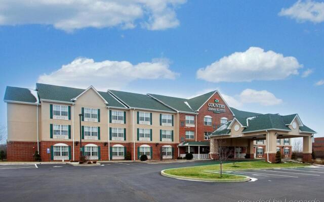 Country Inn & Suites by Radisson, Fairborn South, OH