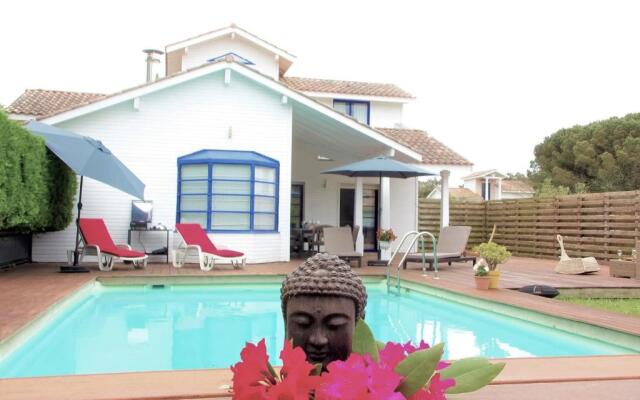 Beautiful Duplex House With Terrace and garden