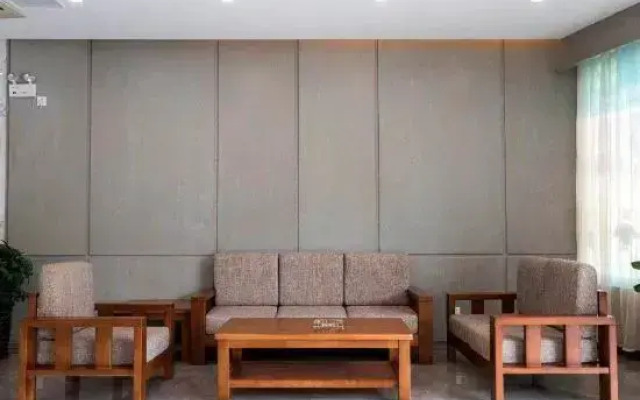 Minjiang Pearl Business Hotel