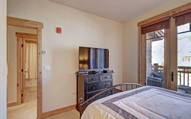 6509 Settlers Creek Townhomes by RedAwning