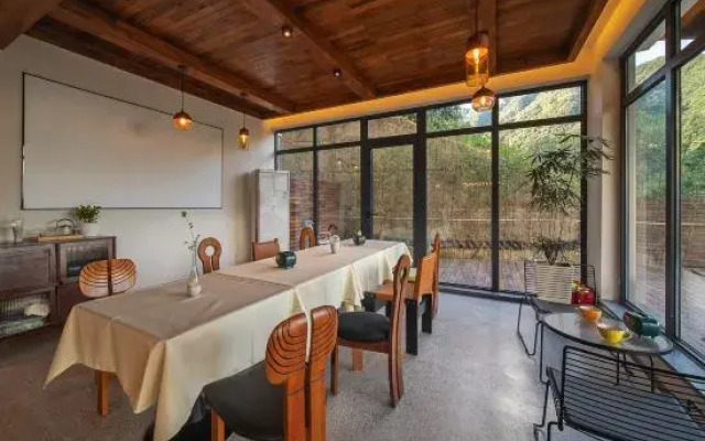 Jiuwei Homestay