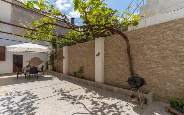 2980 Culla del Salento by Barbarhouse