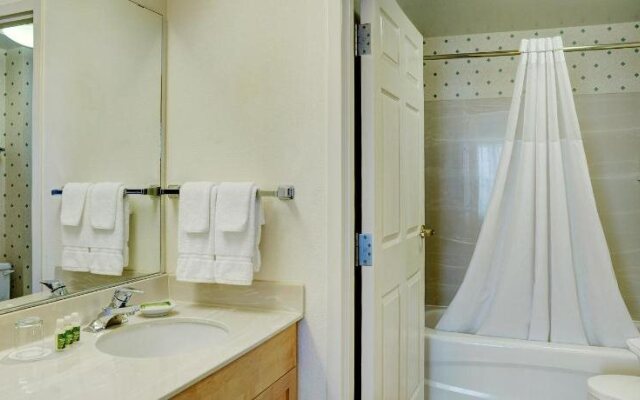 Lakeview Signature Inn Calgary Airport
