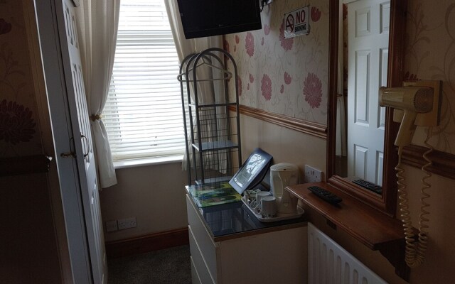 The Cresta Guest House