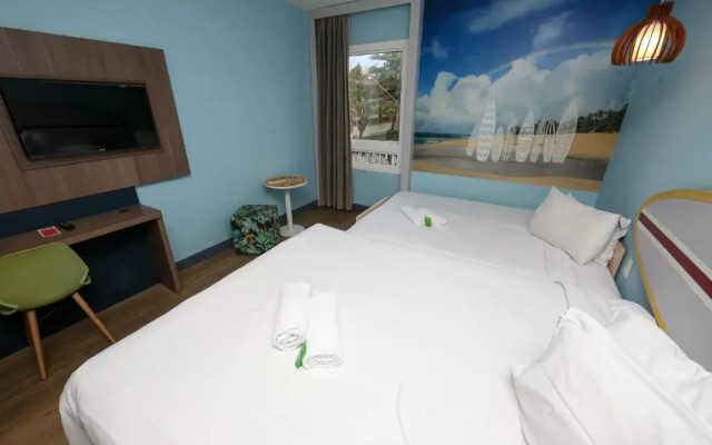 Delphin Surf Hotel