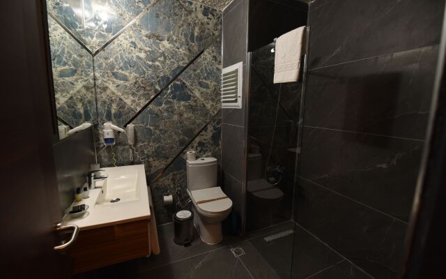 SIGNATURE GARDEN AVANOS Hotel & SPA