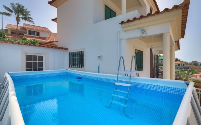 Bom Sucesso Villa