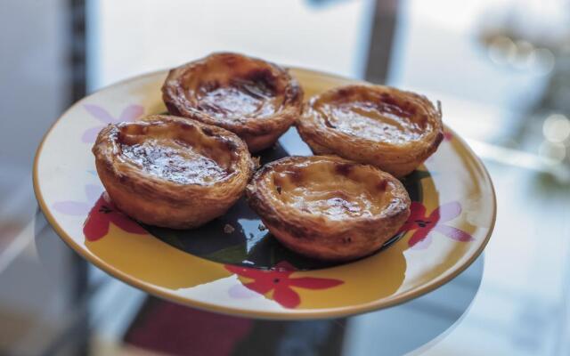 Rent4Rest Estoril Beachfront Apartments