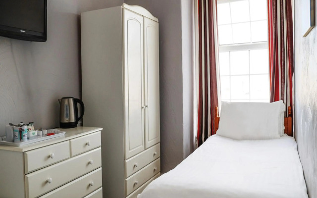 The Shores Hotel, Central Blackpool