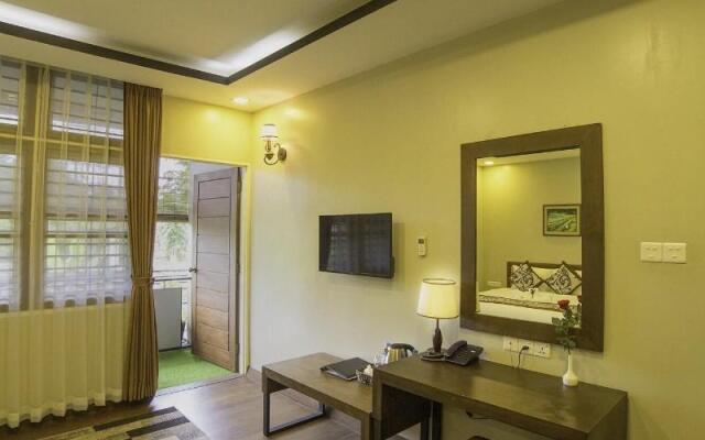 Cloud 10 Boutique Hotel