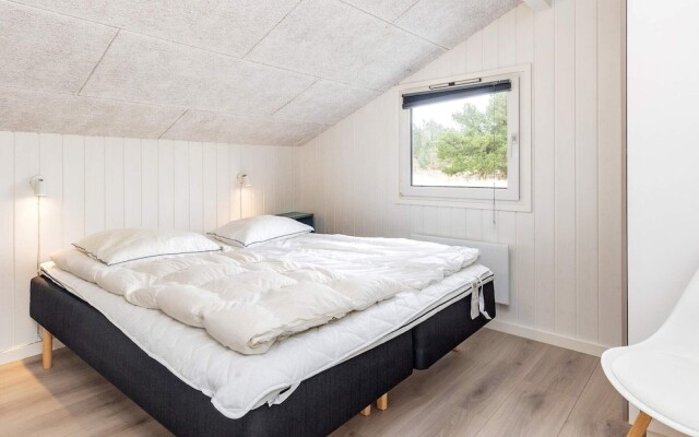 10 Person Holiday Home in Bindslev-by Traum