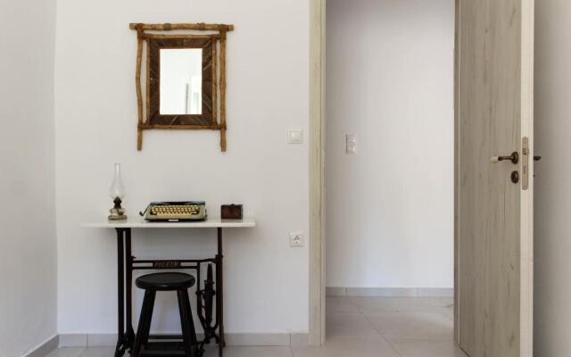 Laina Traditional Guest House