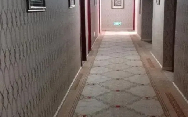 Pingwu Bulaike Business Hotel