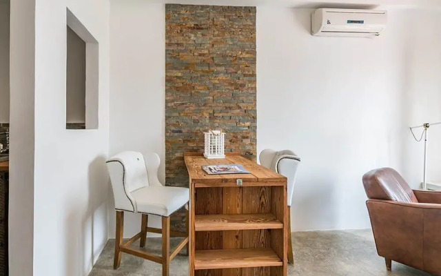 PM78 Boutique Apartments