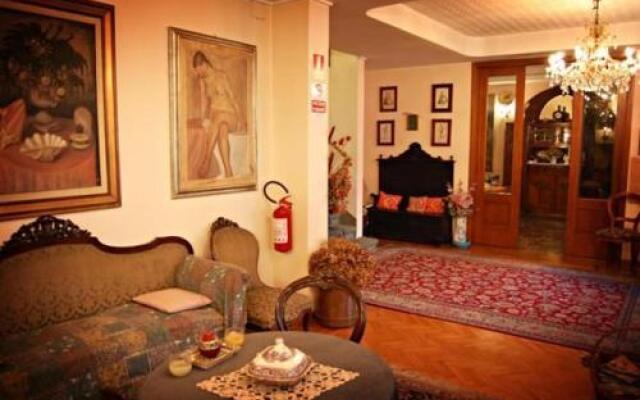 Hotel Pesi