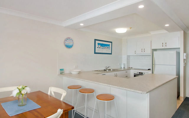 Meridian Tower Apartments
