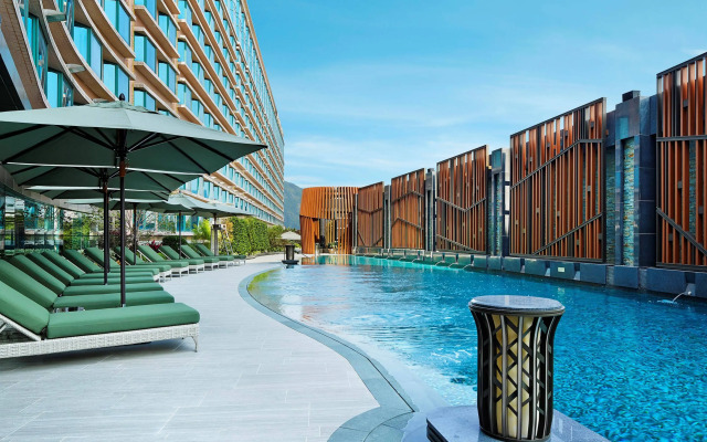 Royal Plaza Hotel