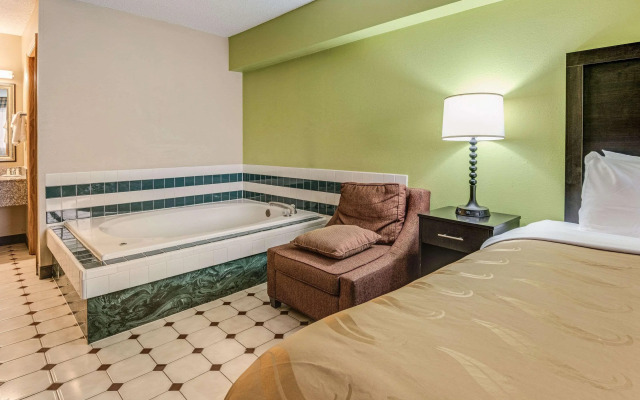 Quality Inn & Suites Dublin