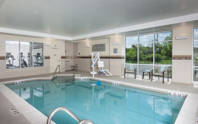 Courtyard Boston Littleton