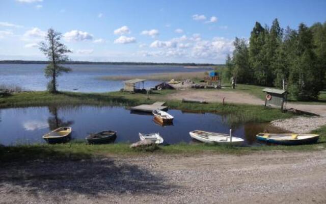 Tõhela Järve Puhkeküla