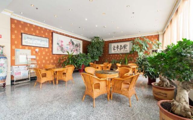 Longyuan Hot Spring Hotel