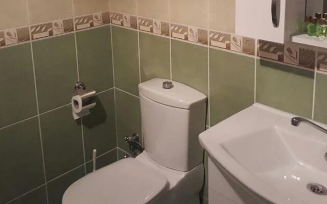 Altıntaş Dinlenme Tesisleri